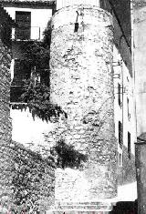 Muralla de Jan. Torren cilndrico del Portillo de San Sebastin. Foto antigua