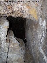 Cueva del Santo. Entrada al pozo