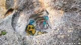 SOS al patrimonio natural. Abrigo vandalizado con grafitis Cerro de Santa Catalina. SOS al patrimonio natural. Abrigo vandalizado con grafitis