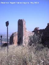Muralla de Jan. Torren Saetera. El torren que se ve a su izquierda es el Torren Pentagonal de la Puerta de la Llana